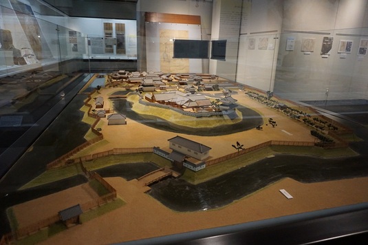 土浦城119市立博物館内模型北側から.jpg