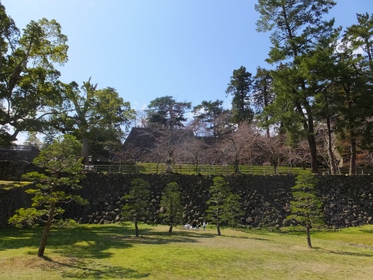 松江城112二の丸中曲輪.jpg
